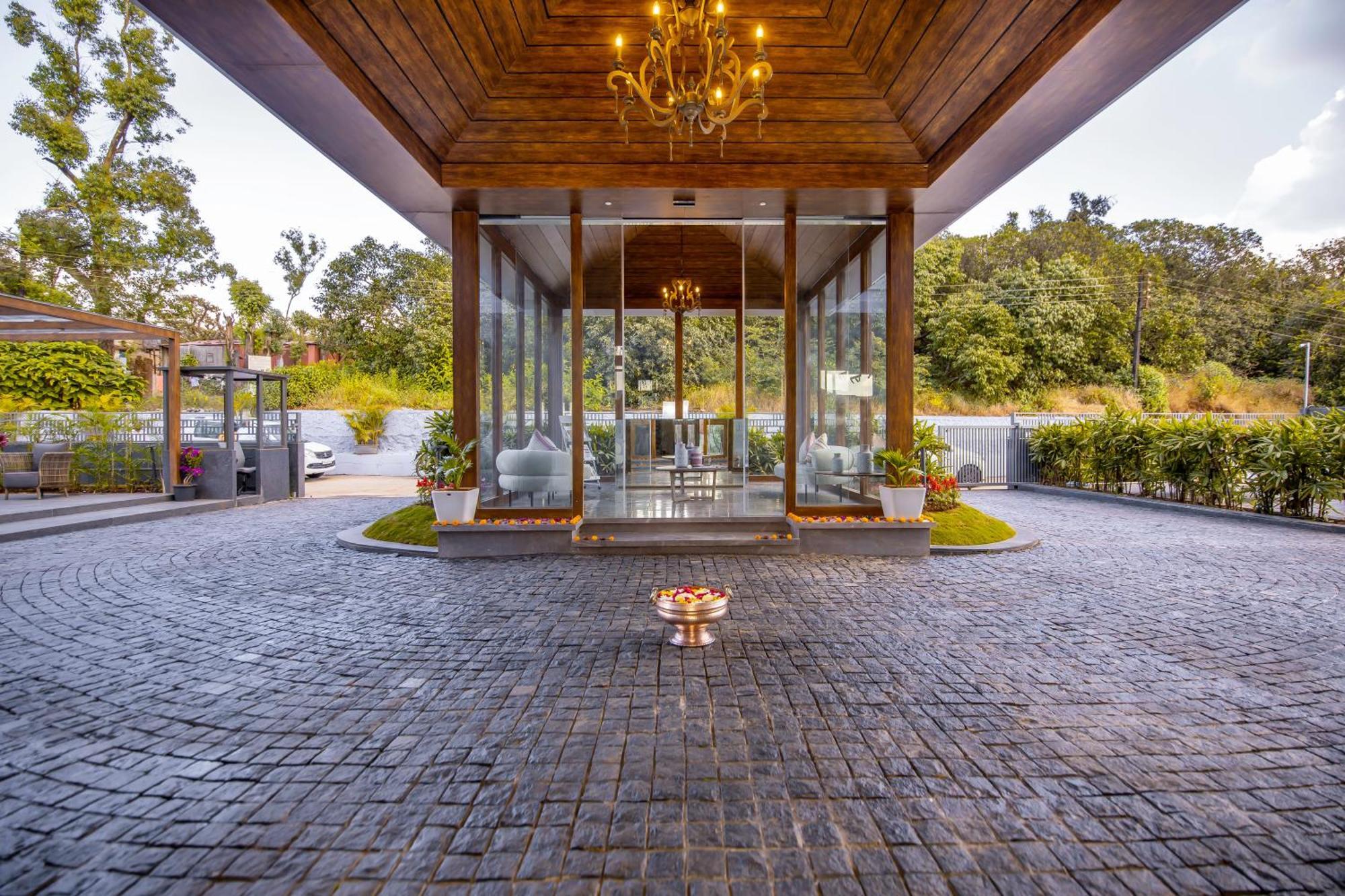 Leela Resort, The Exotic Boutique Hotel - Pure Veg Mahābaleshwar Exterior foto