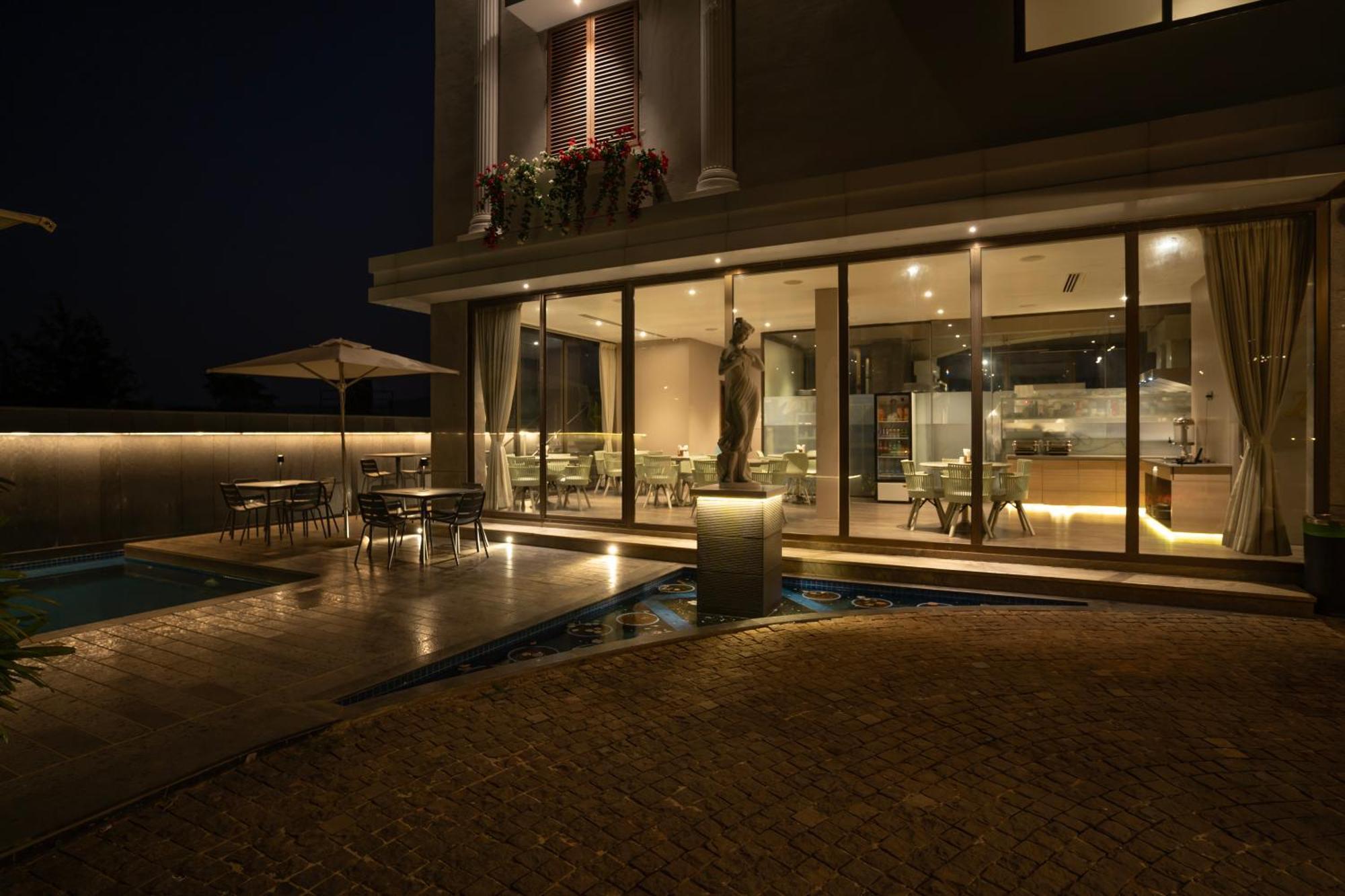 Leela Resort, The Exotic Boutique Hotel - Pure Veg Mahābaleshwar Exterior foto