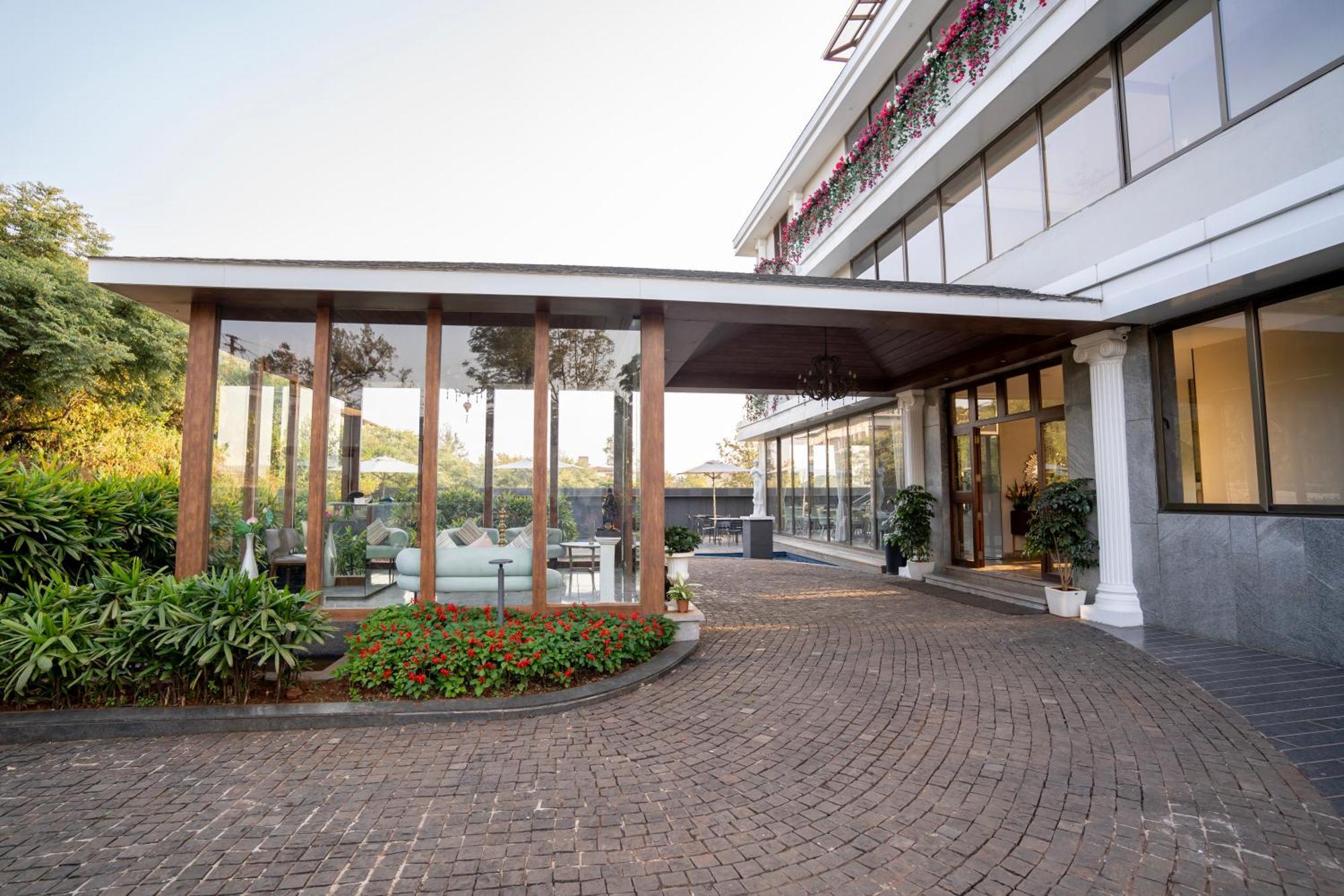 Leela Resort, The Exotic Boutique Hotel - Pure Veg Mahābaleshwar Exterior foto