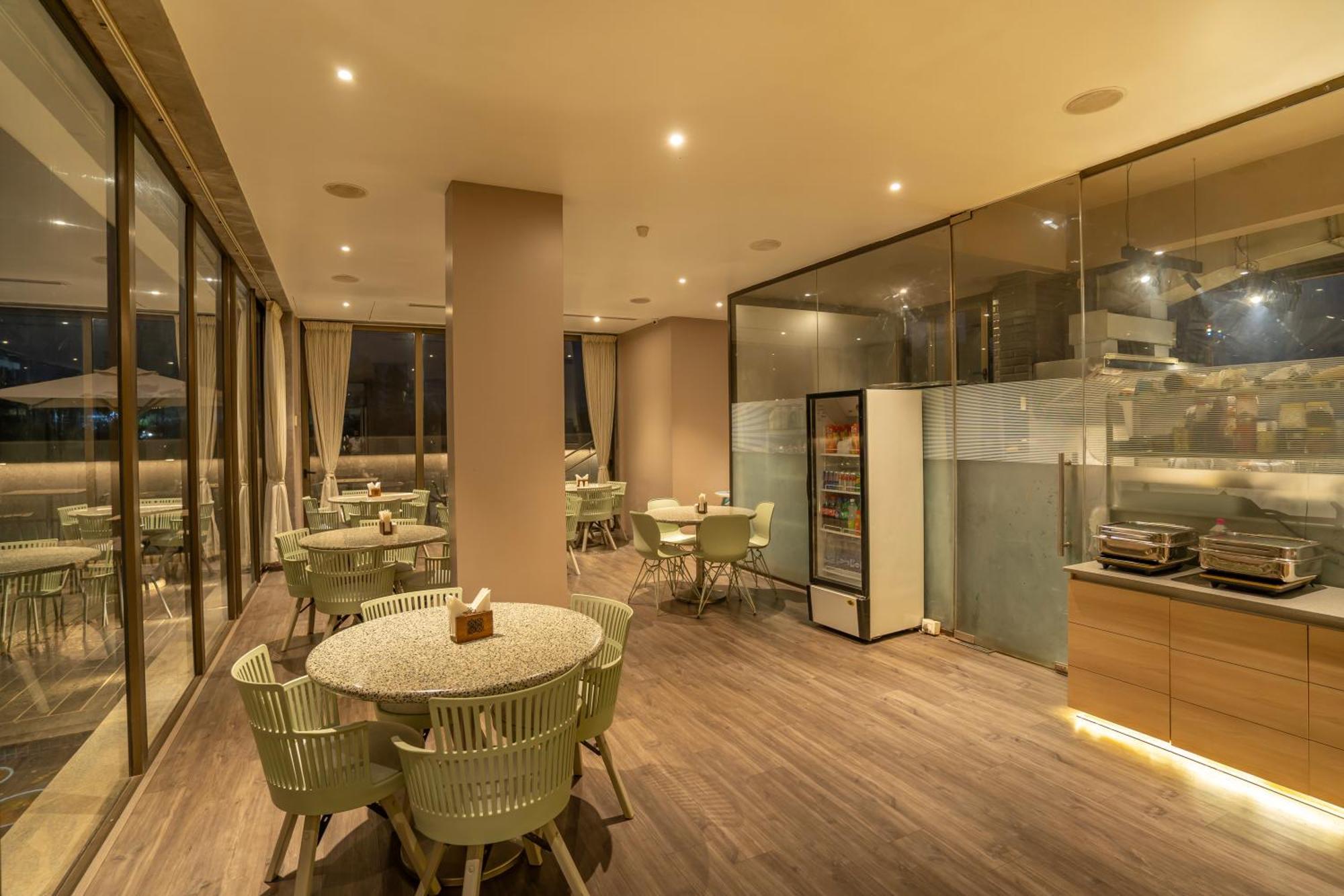 Leela Resort, The Exotic Boutique Hotel - Pure Veg Mahābaleshwar Exterior foto